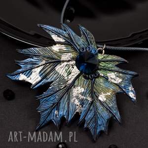 kameleon wisior liść klonu - srebro, zieleń i błękit jesienny wisiorek na jesień