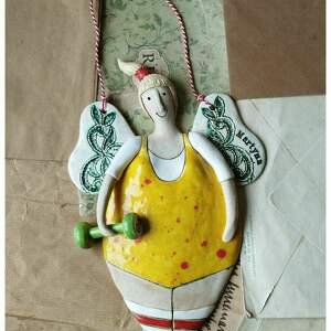 aniołek fitmanka, ceramika, fitness, sport hantelki