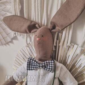 pierwsza przytulanka dziecka z imieniem niemowlak, zabawka jak