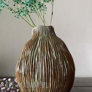 Wazon ceramiczny Deep Lines, dekoracja, rzeźba