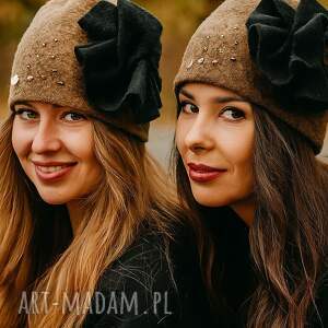 czapka z wełny (zielona, wełniana, brązowa)