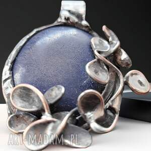 wisiorz niebieskim chalcedonitem, autorska biżuteria, metaloplastyka duże