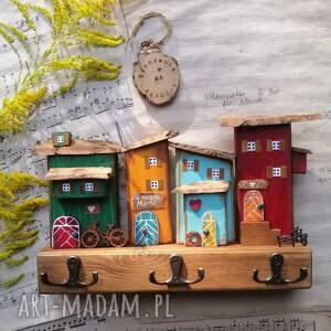 wieszak z kolorowymi domkami no 1, na klucze, ozdoba do domu ścianę