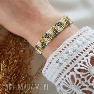 pastelowa bransoletka we wzory, pastelowe kolory, styl boho szkło