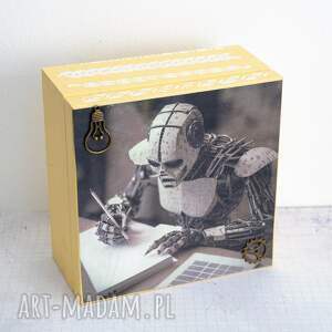 pudełko drewniane - patrz w przyszłość, informatyk, robot koziołkowe love