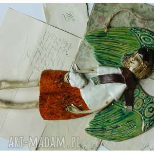 Lecący anioł - szmaragdowe skrzydła, ceramika handmade