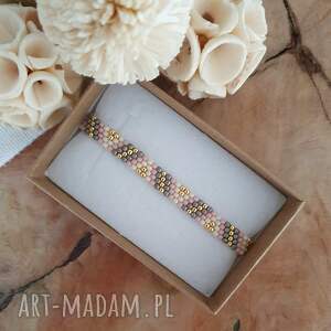 LEI-handmade, Pastelowa bransoletka we wzory geometryczne, szyta, odcieć różu, pomysł na prezent, szkło japońskie