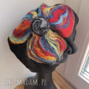 czapka wełniana filcowana zimowa handmade w kwiaty - Dodatki