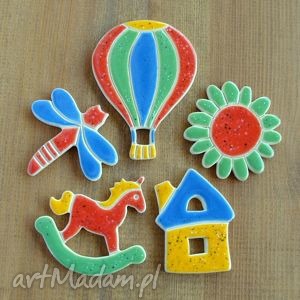 zestaw kolorowych ozdób na magnes balon domek dziecięce kuchnia