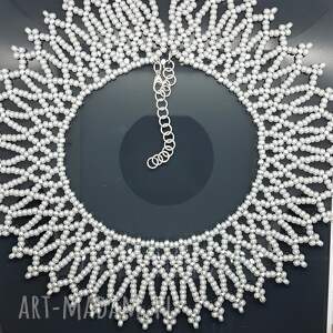 naszyjnik krywulka srebrna z koralikow, bizuteria koralikow kolorowa