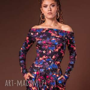 bluzka z odsłoniętymi ramionami elegancka, oryginalna, efektowna