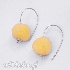 okrąg kolczyki, srebro, pompon, unikalny