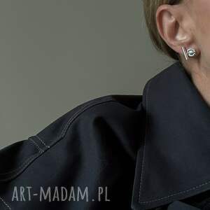 srebrne kolczyki rurki, sztyfty, delikatne