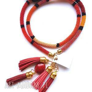 unikatart: naszyjnik lariat czerwony z chwostem, naszyjnik z koralików, kolorowe korale unikat