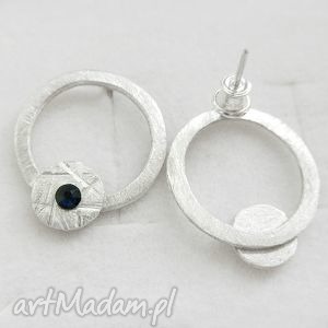 Okrągłe kolczyki Swarovski Elements na sztyftach - zmatowione srebro Katarzyna Kaminska