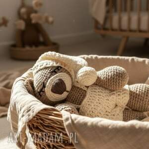 pomysł na prezent Miś szydełkowy do snu 18 cm - zdejmowane spodenki