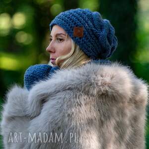 This is it “Ciemny niebieski”, damska czapka merino