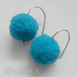 okrąg kolczyki, pompon, srebro, wyjątkowy prezent