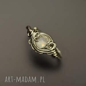 agata rozanska mini pierścionek regulowany kamień księżycowy wire wrapping stal