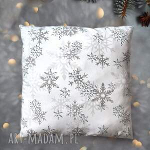 handmade prezenty pod choinkę śnieżynki śnieg poduszka ozdobna