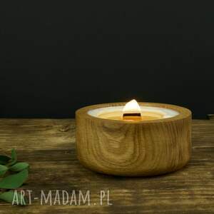 sojowa, zapachowa świeca w drewnie dębowym pomysł na prezent
