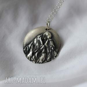 srebrny naszyjnik z górami i słońcem, biżuteria górska, góry, srebro