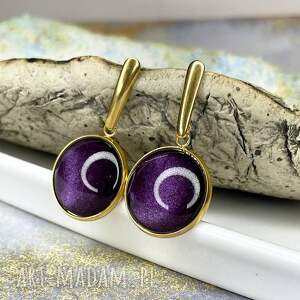 złocone kolczyki w odcieniu perłowego fioletu e20/13 na długim