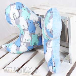 motylek - poduszka antywstrząsowa koty niebieskie - NuvaArt pokoik dziecka
