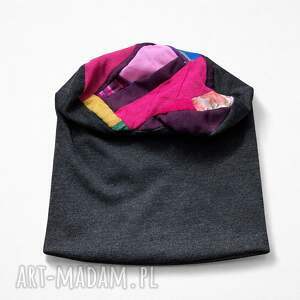 czapka damska smerfetka kolorowa, dobra na codzienne noszenie podszewce