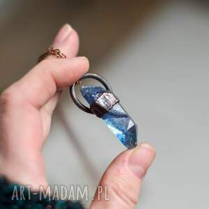 handmade naszyjniki kwarc barwiony - amulet z kryształem w miedzi