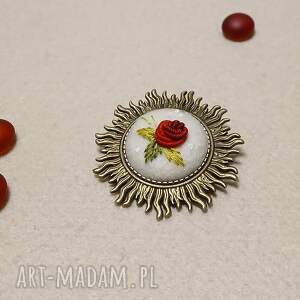 Ręcznie haftowana broszka DLA ANI, haft brazylijski, boho, stylowo