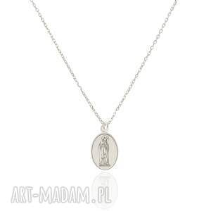 naszyjnik srebrny z grawerowanym medalikiem, matka boska maryja, religia, modny