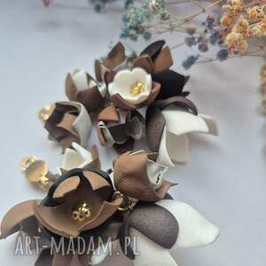 klipsy czarujące bardzo lekkie i duże kwiatki na bazie koła można