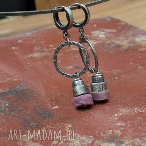 010, rubiny, wiszące, modne kolczyki