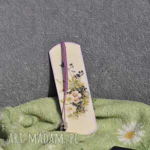 zakładka do książki - zdobiona metodą decoupage, drewniana, makrama, kamienie