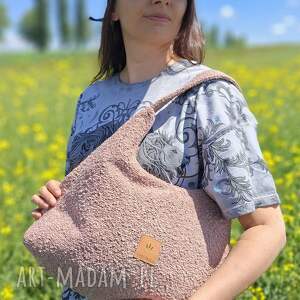 Różowa torba Hobo Margo z tkaniny boucle, torebka na ramię