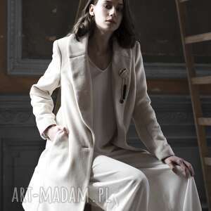 płaszcz kremowy elegancki, wełniany, zimowy minimalizm, pod choinkę