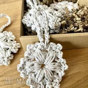 zestaw 6 ręcznie robionych zawieszek świątecznych - srebrzyste gwiazdki