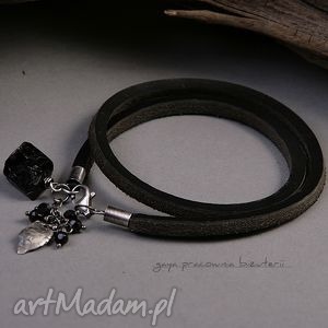 handmade czarny turmalin