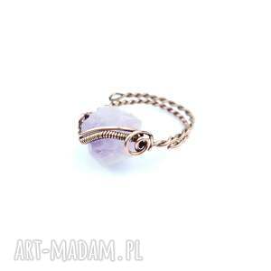 Regulowany pierścionek z ametystem - wire wrapping
