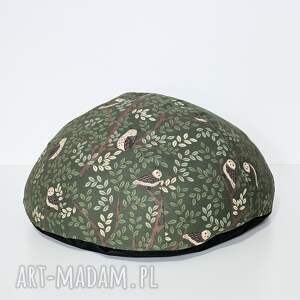 zielona pufa dziecięca w leśne sowy, przytulna i naturalna (pufadziecieca)