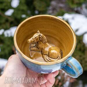 handmade ceramika filiżanka z koniem | koniakowy blue | filiżanka do kawy | kamionka