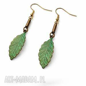 kolczyki wiszące liście w stylu vintage - patyna i mosiądz, biżuteria z motywem