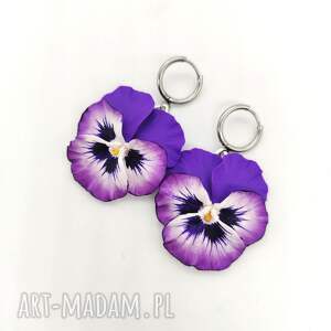 Kolczyki bratki biało fioletowe wiszące handmade - kwiaty z gliny