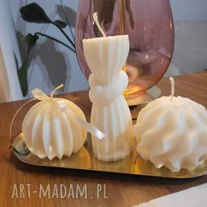 Prezent Elegancki zestaw świec sojowych handmade na złotej tacy