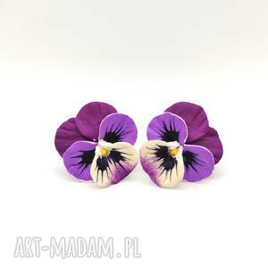 kwiatowe kolczyki sztyfty z polimerowej gliny fioletowe bratki, biżuteria