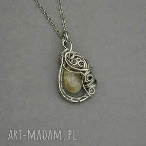 Wisiorek z kwarcem rutylowym - ręczny wire wrapping