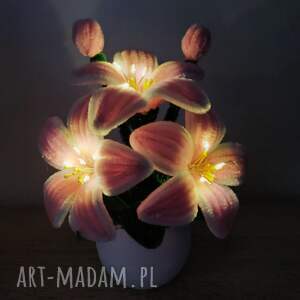 Lilia z drucików kreatywnych z podświetleniem LED - dekoracja handmade ok. 20 cm