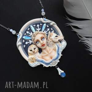 naszyjnik z kamieniem księżycowym opiekunka zimowego lasu, sowa, biały wilk