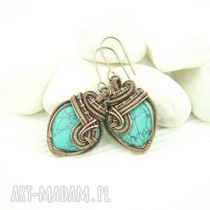 Kolczyki z howlitem, wire wrapping, wiszące, serca